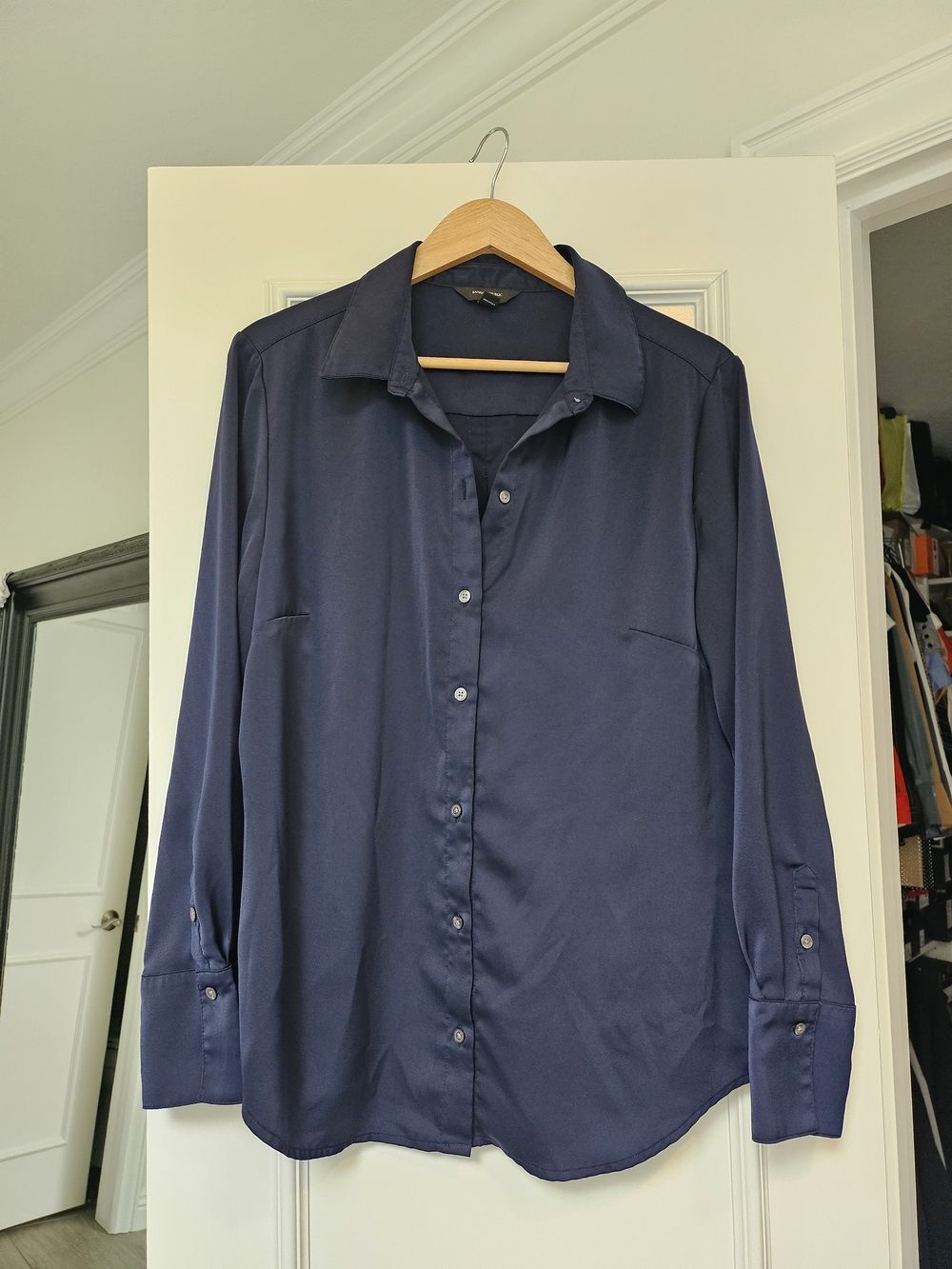 Women's Banana Republic Navy Long-Sleeve Button-Up Shirt